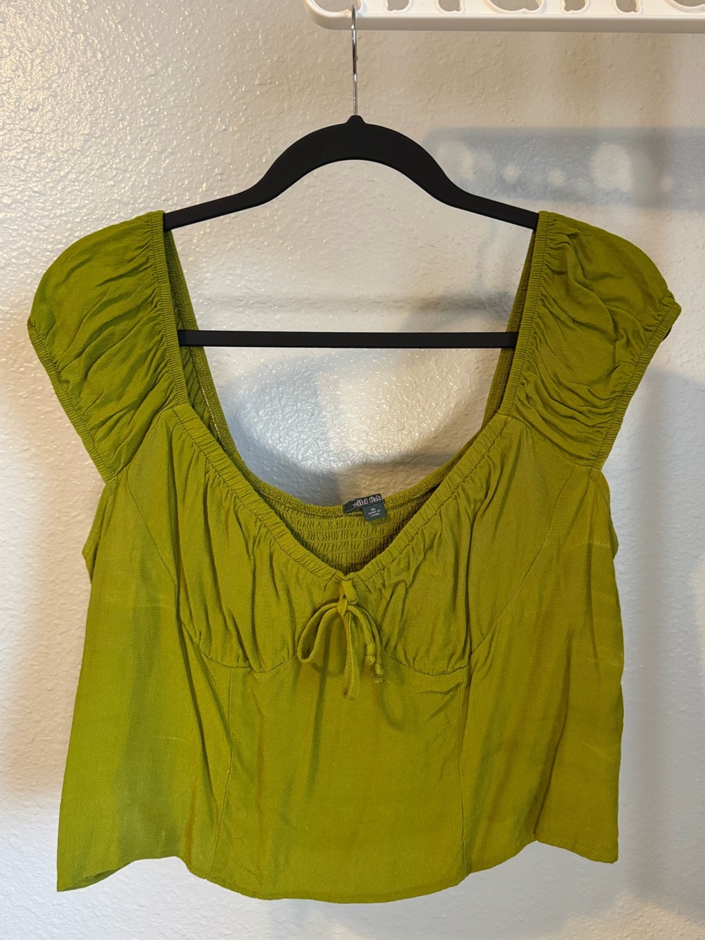 Wild Fable Women’s Chartreuse Tie-Front Crop Top